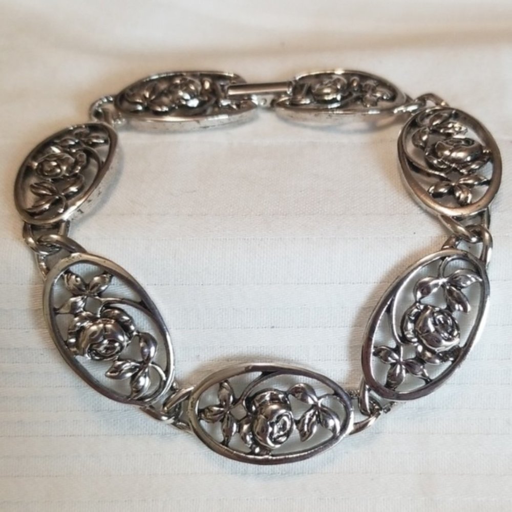 Avon Roses Floral Link Bracelet Silvertone